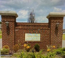 72 Pebble Cove, Byhalia, MS 38611