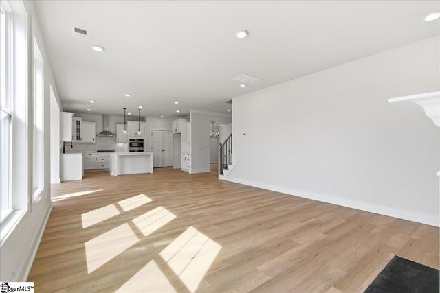 5 Pelham Crossing Drive, Greenville, SC 29615