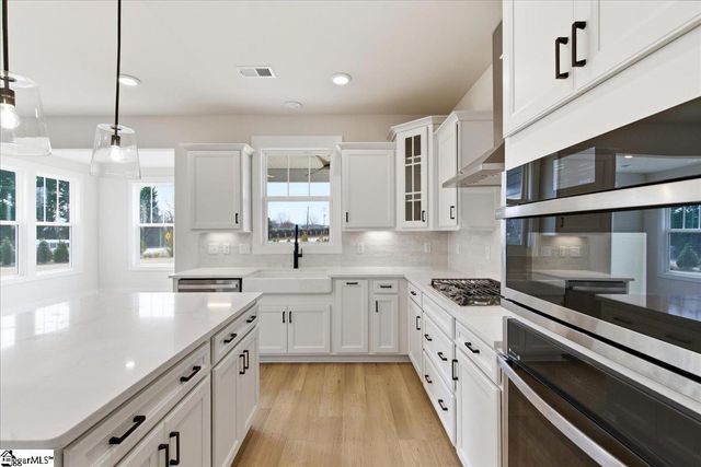 5 Pelham Crossing Drive, Greenville, SC 29615