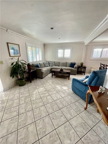 823 Commonwealth Avenue, Venice, CA 90291