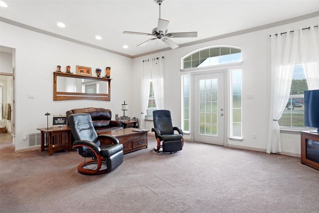 207 Bonita Drive, Granbury, TX 76049