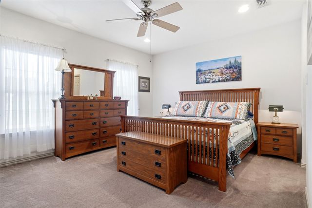 207 Bonita Drive, Granbury, TX 76049