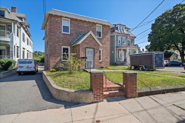 12 Bellevue St, Boston, MA 02125