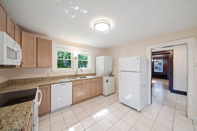 12 Bellevue St, Boston, MA 02125