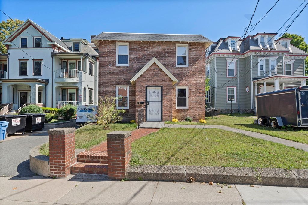 12 Bellevue St, Boston, MA 02125