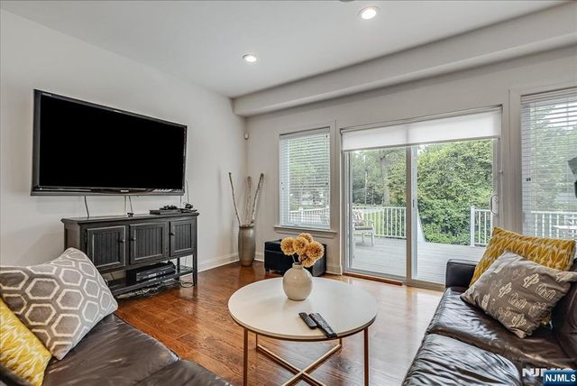 23 Erskine Drive, Morristown Town, NJ 07960