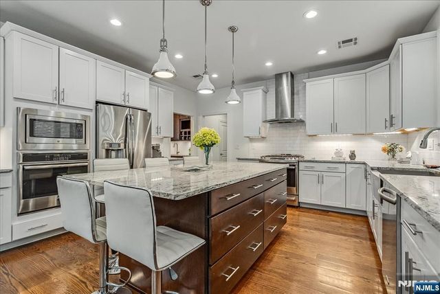 23 Erskine Drive, Morristown Town, NJ 07960