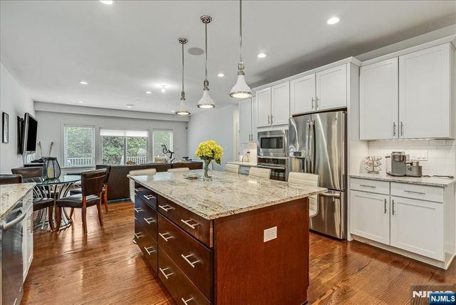 23 Erskine Drive, Morristown Town, NJ 07960