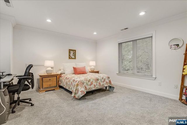 23 Erskine Drive, Morristown Town, NJ 07960