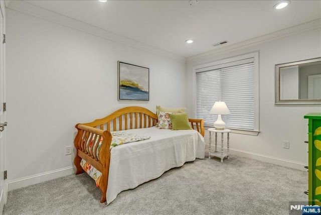 23 Erskine Drive, Morristown Town, NJ 07960