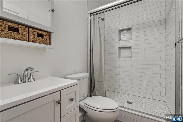 23 Erskine Drive, Morristown Town, NJ 07960