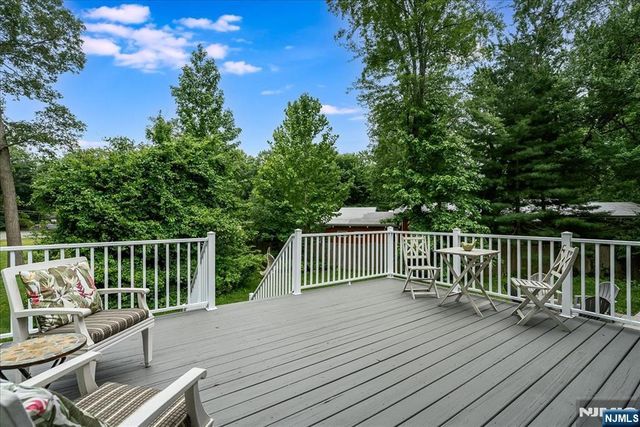 23 Erskine Drive, Morristown Town, NJ 07960