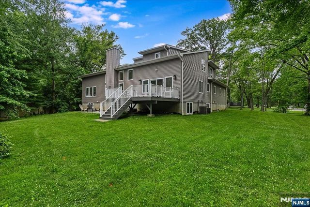 23 Erskine Drive, Morristown Town, NJ 07960