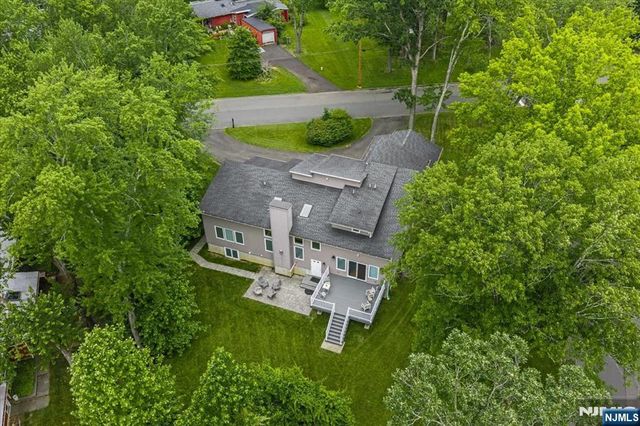 23 Erskine Drive, Morristown Town, NJ 07960