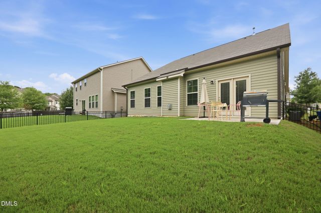 929 Stable Fern Drive, Fuquay Varina, NC 27526
