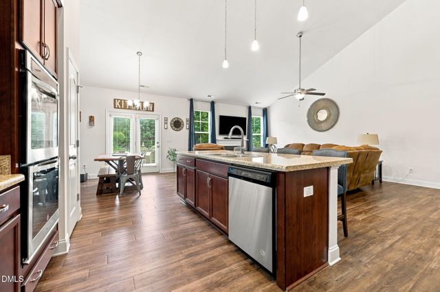 929 Stable Fern Drive, Fuquay Varina, NC 27526
