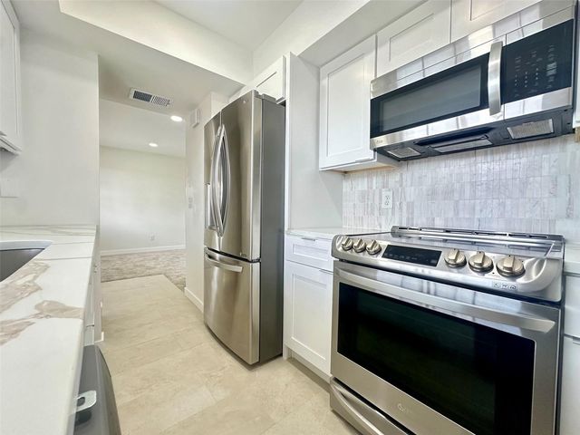 1845 S HIGHLAND AVENUE 6-11, Clearwater, FL 33756