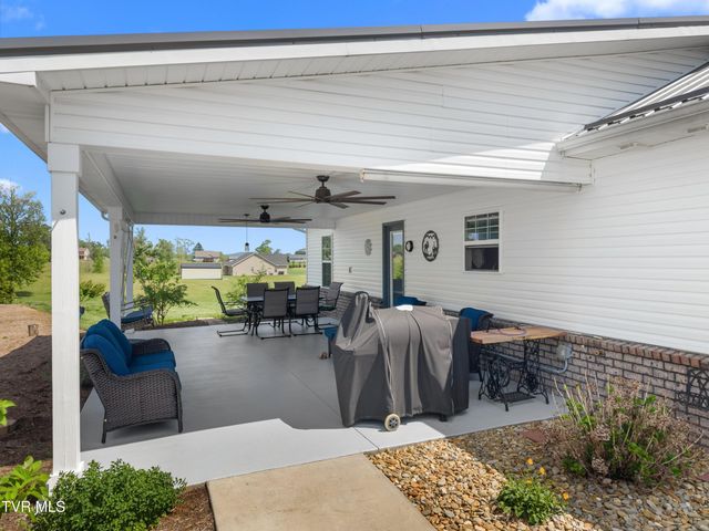362 Shirley Drive, Whitesburg, TN 37891