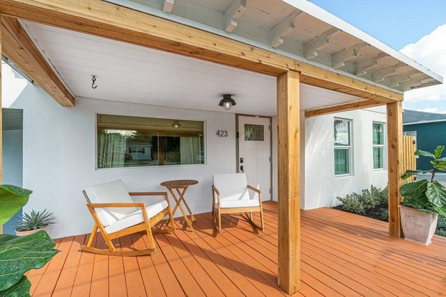 423 W Ocean Avenue, Lantana, FL 33462