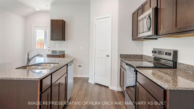 2305 White Wing, Navasota, TX 77868