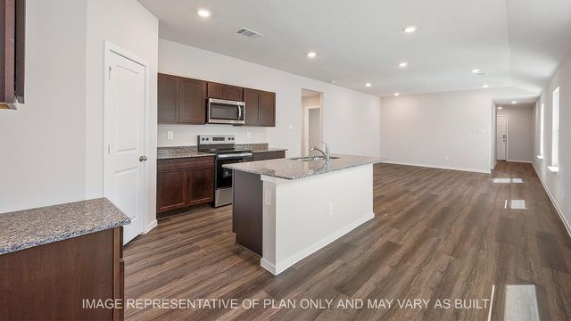 2305 White Wing, Navasota, TX 77868