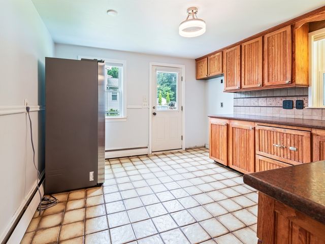 253 Central St, Hudson, MA 01749