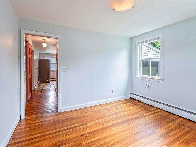 253 Central St, Hudson, MA 01749