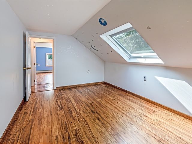 253 Central St, Hudson, MA 01749
