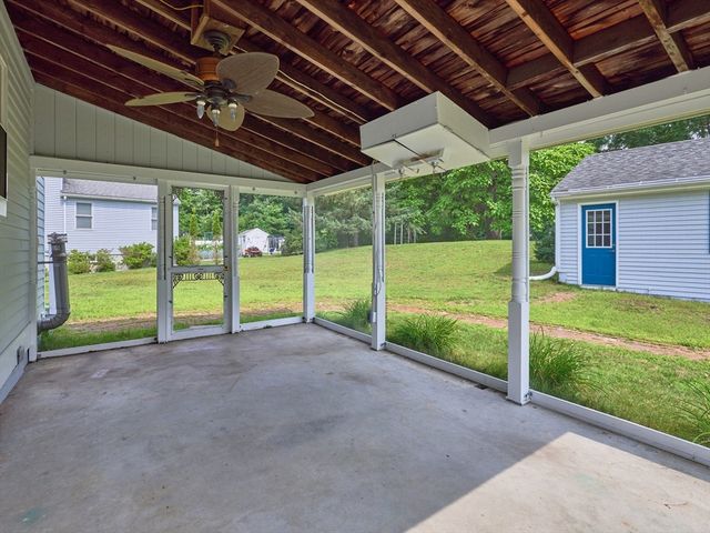 253 Central St, Hudson, MA 01749