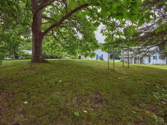 253 Central St, Hudson, MA 01749