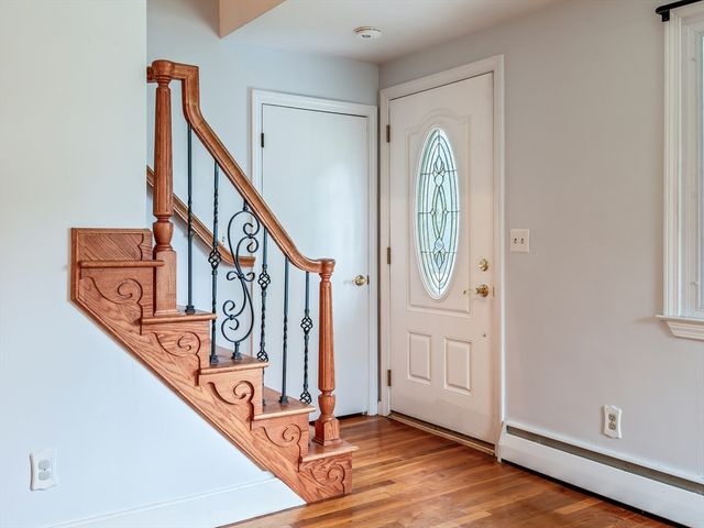 253 Central St, Hudson, MA 01749