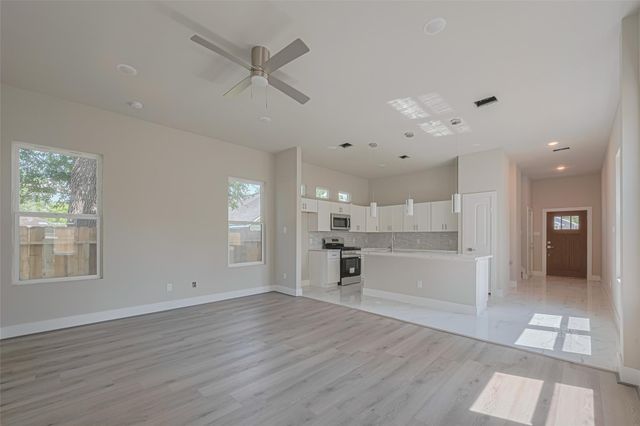 7207 Force Street, Houston, TX 77020