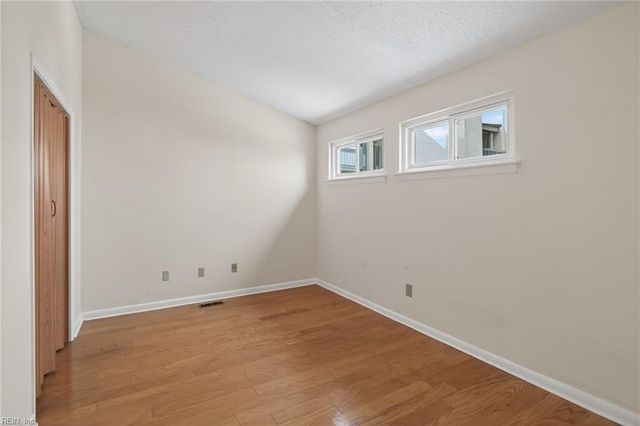 214 N First ST, Hampton, VA 23664