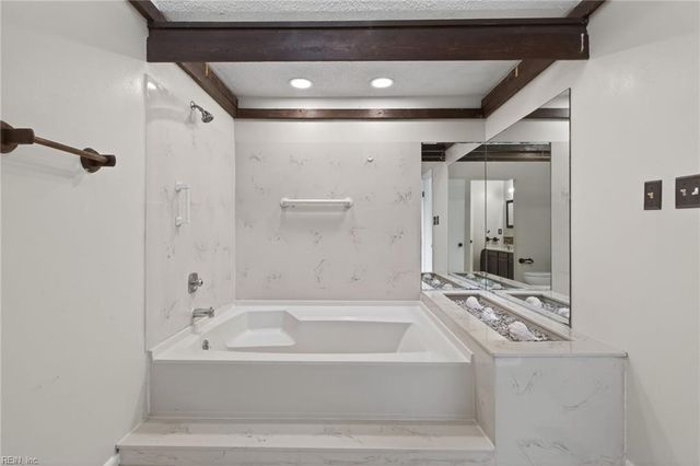 214 N First ST, Hampton, VA 23664