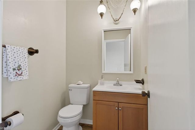 214 N First ST, Hampton, VA 23664