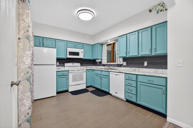 3940 Partridge Circle D, Bettendorf, IA 52722