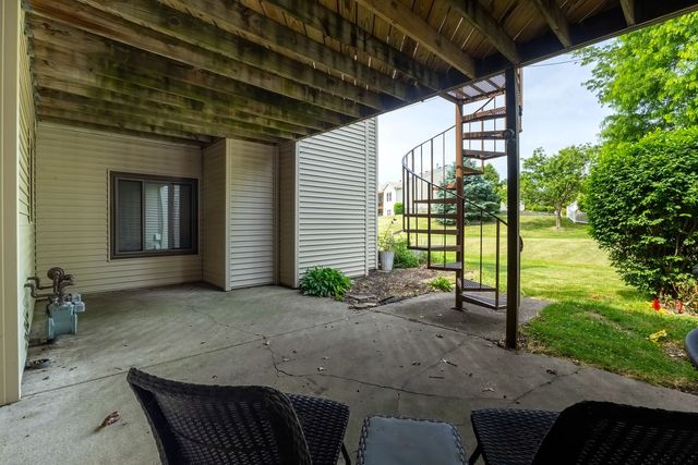3940 Partridge Circle D, Bettendorf, IA 52722