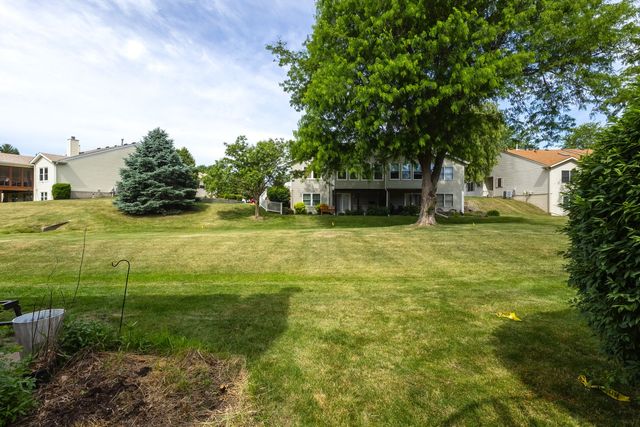 3940 Partridge Circle D, Bettendorf, IA 52722