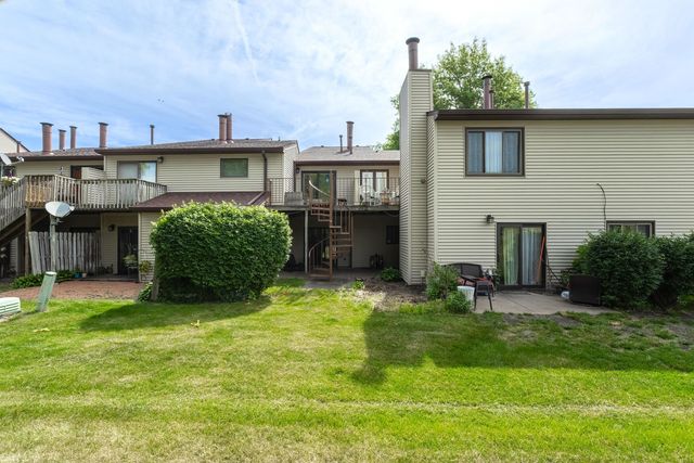 3940 Partridge Circle D, Bettendorf, IA 52722