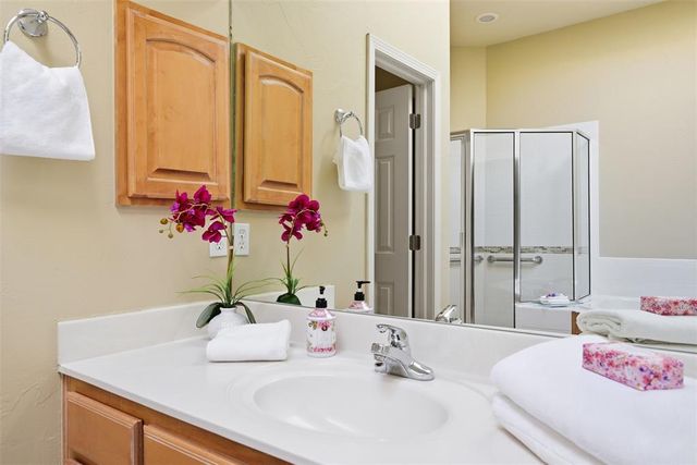 800 Longmeadow Court, Edmond, OK 73003