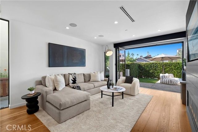 608 Orchid Avenue, Corona Del Mar (newport Beach), CA 92625