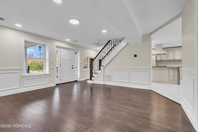 537 S Atlantic Avenue, Aberdeen, NJ 07747