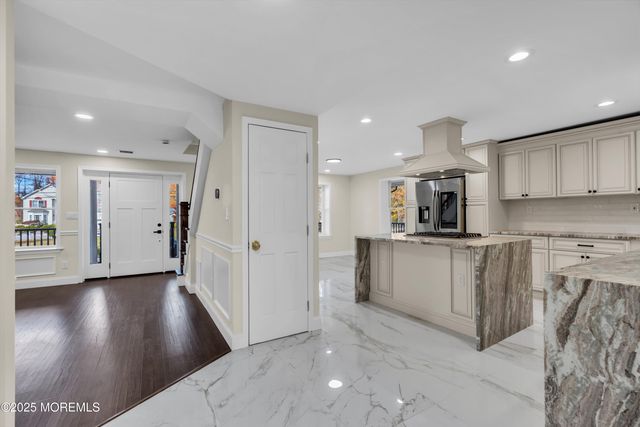 537 S Atlantic Avenue, Aberdeen, NJ 07747