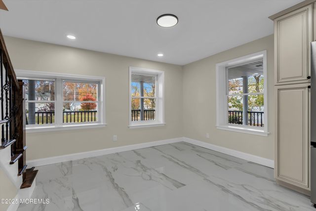 537 S Atlantic Avenue, Aberdeen, NJ 07747