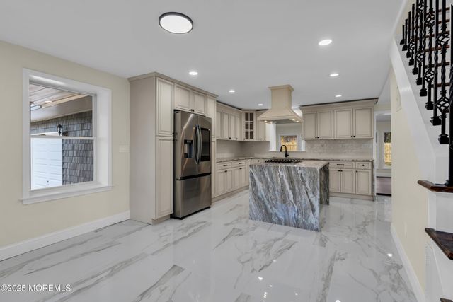 537 S Atlantic Avenue, Aberdeen, NJ 07747