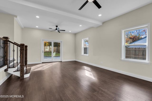 537 S Atlantic Avenue, Aberdeen, NJ 07747