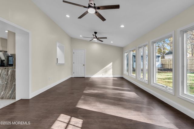 537 S Atlantic Avenue, Aberdeen, NJ 07747