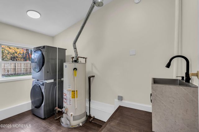 537 S Atlantic Avenue, Aberdeen, NJ 07747