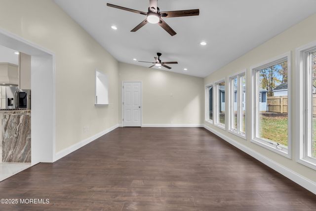 537 S Atlantic Avenue, Aberdeen, NJ 07747