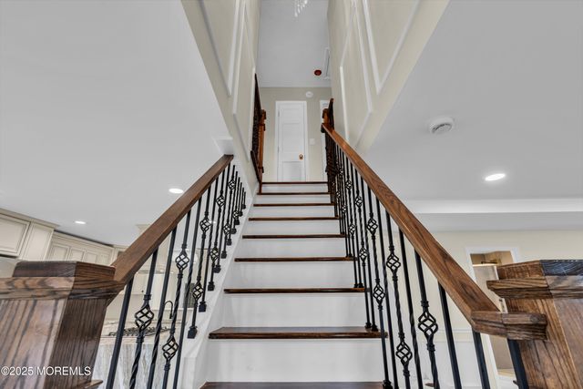 537 S Atlantic Avenue, Aberdeen, NJ 07747